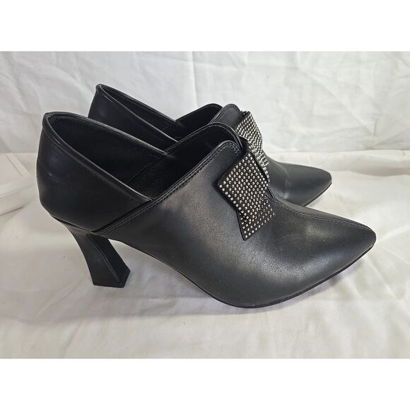 Tinstree Black Pointed Toe‎ Bootie With Silver Studded Bow Size 9 - Picture 6 of 11